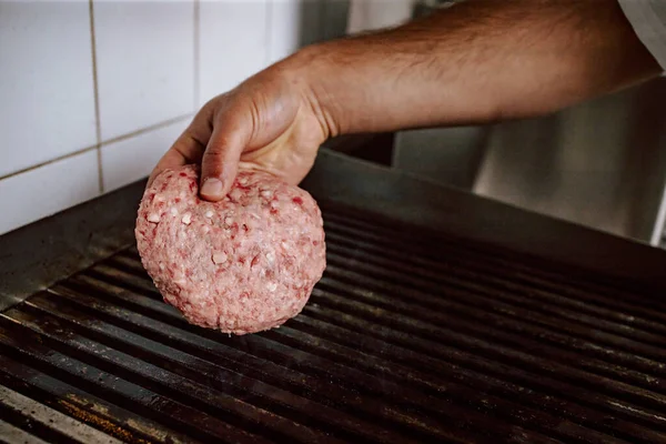 Restaurant Chef Kok Zet Hamburger Grill Oost Europese Keuken — Stockfoto