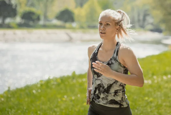 Young Blonde Girl Running Nature Healthy Lifestyle Sport Concept — Stock Photo, Image