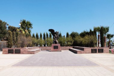 Larnaka'daki Ermeni Soykırımı Anıtı ve Meydan