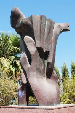 Larnaka'daki Ermeni Soykırımı Anıtı. Bir yakın çekim 