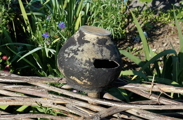 Old Vintage Clay Pot Wattle Fence Ukrainian Village — Stock Photo, Image