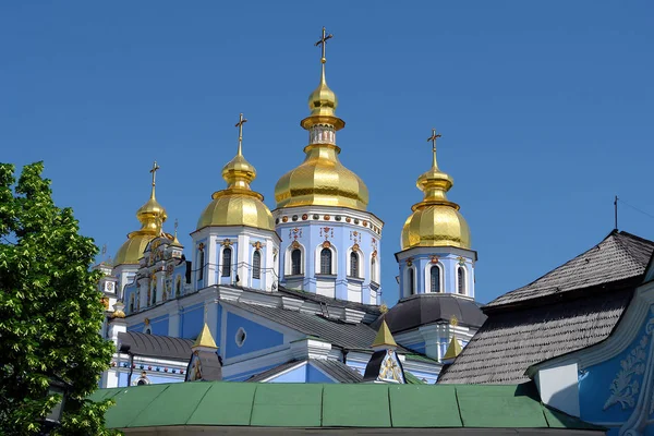 St. Michael's Golden-Domed Monastery — Stock Photo, Image