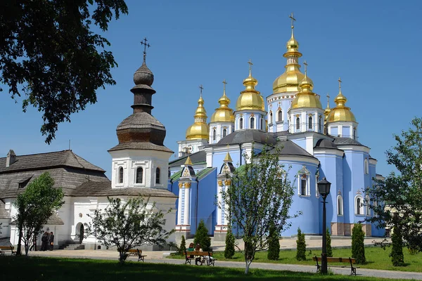 St. Michael's Golden-Domed Monastery — Stock Photo, Image