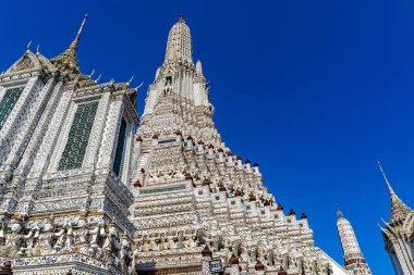 Wat Arun Ratchawararam Ana Prang (Şafak Tapınağı) Bangkok'un dönüm noktası biri
