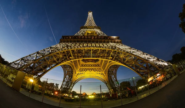 Paris Fransa Ekim 2018 Alacakaranlıkta Eyfel Kulesi Eluminate Eyfel Kulesi — Stok fotoğraf