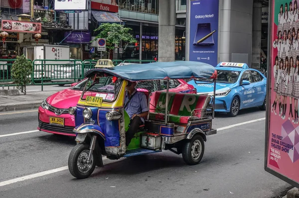 Bangkok Tailandia Sep 2018 Tuk Tuk Taxi Calle Bangkok Tailandia —  Fotos de Stock