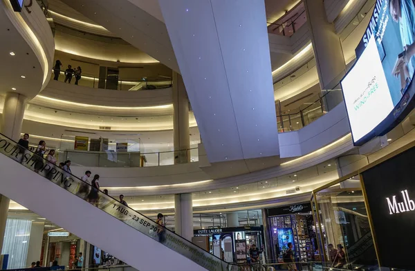 泰国曼谷 2018年9月16日 Mbk 购物中心的人 曼谷是泰国的商业中心 也是东南亚的商业中心 — 图库照片