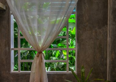 Dalat, orta Highland, Vietnam kırsal evde pencere dekore edilmiş.