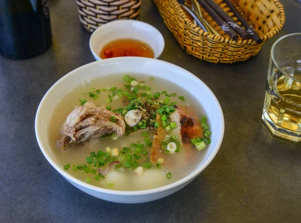 Vietnamesische Reisnudelsuppe Vietnamesisch Ist Tieu Nam Vang Beliebtes Streetfood Südvietnam — Stockfoto