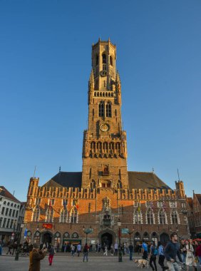 Bruges, Belçika - 5 Ekim 2018. Gruuthuse Müzesi, Bruges (Belfort van Brugge), Belçika. Bruges Şehir merkezinde bir ortaçağ çan kulesine (82 m) olduğunu.