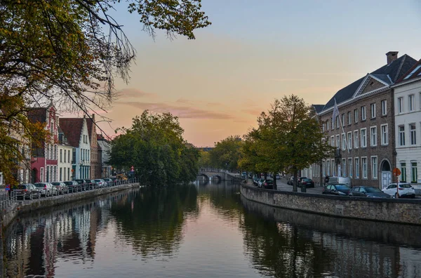 比利时布鲁日的带运河的旧建筑 布鲁日是欧洲保存最完好的中世纪城镇之一 — 图库照片