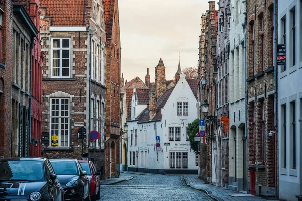 比利时布鲁日 2018年10月5日 比利时布鲁日的老建筑 布鲁日 布鲁日 是比利时保存最完好的中世纪小镇 — 图库照片