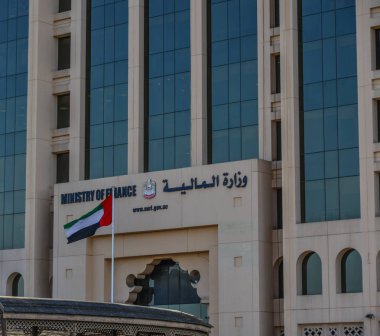 Dubai, Birleşik Arap Emirlikleri - 9 Aralık 2018. Dubai, Birleşik Arap Emirlikleri Maliye Bakanlığı cephe. BAE (Suudi Arabistan sonra Arap dünyasında ikinci büyük ekonomisine sahip).