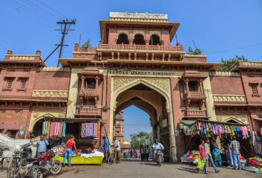 Jodhpur, Hindistan - 6 Kasım 2017. Jodhpur, Hindistan ghanta Ghar Pazar. Jodhpur Rajasthan eyaletinde ikinci büyük kentidir.