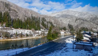 Old town kış Takayama, Japonya'da adlı. Takayama Japonya dağlık Gifu Prefecture bir şehirdir.