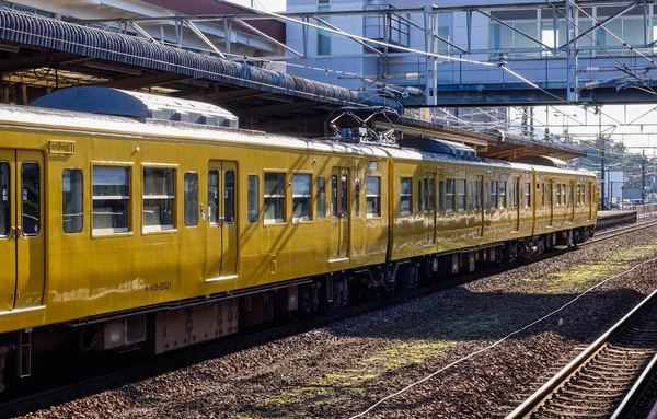 Hiroshima Japão Dezembro 2016 Comboio Parando Estação Ferroviária Hiroshima Japão — Fotografia de Stock