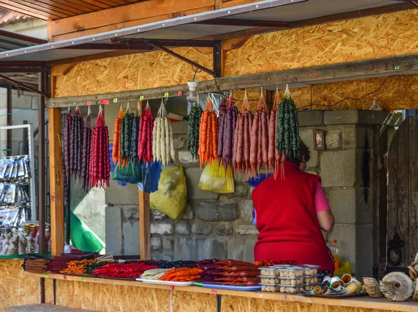 Cevizli Sucuk Mtsheta Gürcistan Daki Sokak Pazarında Satılık Fındık Tatlım — Stok fotoğraf