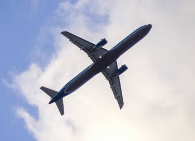 Saigon, Vietnam - 6 Ocak 2019. Vietnam Tan oğlu Nhat Havaalanı (Sgn) Saigon (Ho Chi Minh City), Vietnam kalktıktan Hava Yolları'nın Airbus A321 uçak.