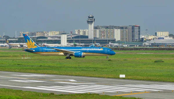 Saigon Vietnam Jun 2018 Boeing 787 Dreamliner Vietnam Airlines Taxiing — Stock Photo, Image