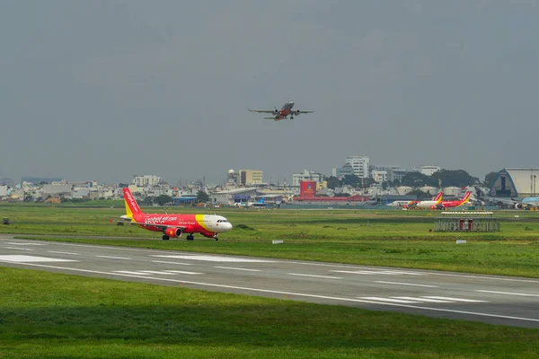 Saigon Vietnam Haziran 2018 Vietjet Hava Tan Son Nhat Havaalanı — Stok fotoğraf