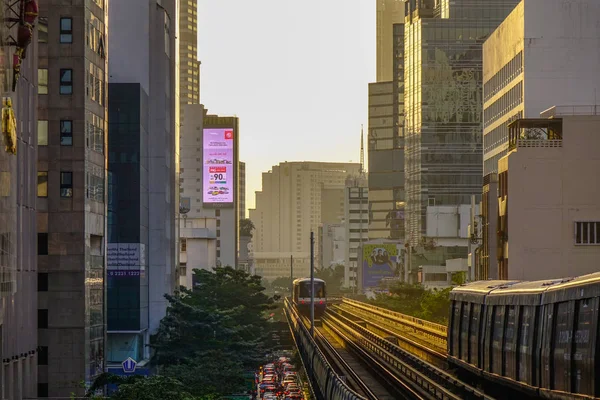 Bangkok Tajlandia Grudnia 2018 Skytrain Bangkoku Torze Kolejowym Bangkoku Tajlandia — Zdjęcie stockowe