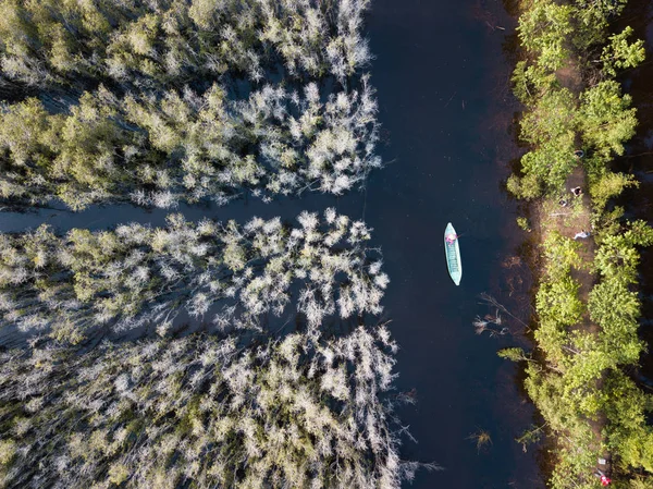 Vista Aérea Barco Madeira Melaleuca Floresta Arbórea Mekong Delta Sul — Fotografia de Stock