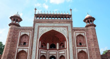 Kumtaşı kapı Taj Mahal Agra, Hindistan.