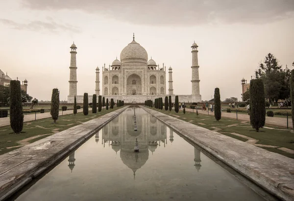 Taj Mahal Agra India Color Mezcla Vintage —  Fotos de Stock