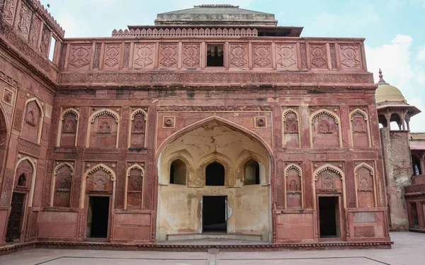 アグラ インドのアーグラ城塞の建築 1638 までムガール人王朝の皇帝の主な住居であった — ストック写真
