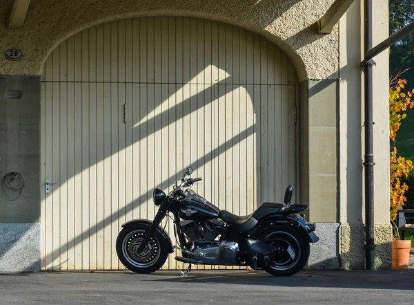 Lucerne Switzerland Oct 2018 Cool Motorcycle Parked Garage Lucerne Luzern — Stock Photo, Image