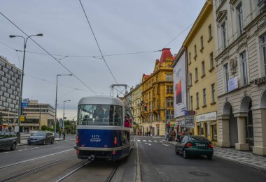 Prague, Çek Cumhuriyeti - 26 Ekim 2018. Prag eski şehir, Çekya Retro tramvay. Prag tramvay ağ dünyanın üçüncü büyük olduğunu.