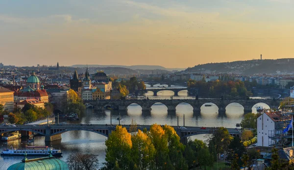 Ponts Prague Sur Rivière Vltava Par Une Journée Ensoleillée Vue — Photo