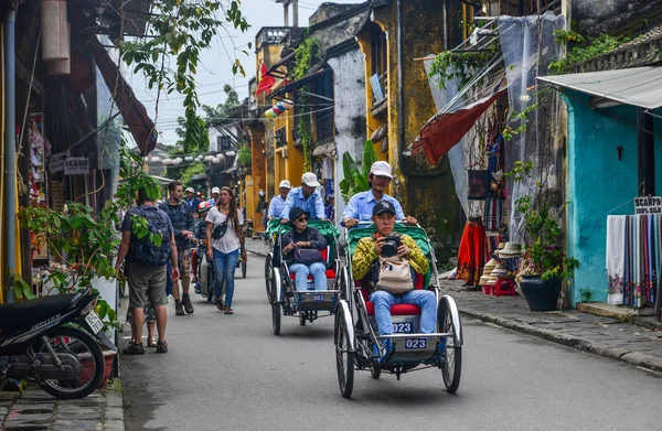 Hoi Vietnam Gennaio 2019 Cyclo Risciò Tradizionale Che Trasporta Turisti — Foto Stock