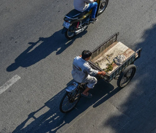 Сайгон Вьетнам Февраля 2019 Года Доставка Трехколесного Велосипеда Улице Сайгона — стоковое фото