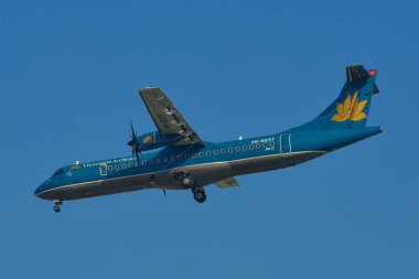 Saigon, Vietnam - 3 Haziran 2018. Atr 72-500 uçak Vietnam Havayolları Tan oğlu Nhat Havalimanı (Sgn) Saigon (Ho Chi Minh City), Vietnam'nda açılış.