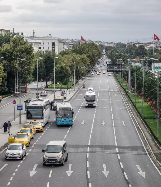 土耳其伊斯坦布尔 2018年9月28日 土耳其伊斯坦布尔的高速公路伊斯坦布尔在2015年接待了 200万外国游客 成为世界第五大游客最多的城市 — 图库照片