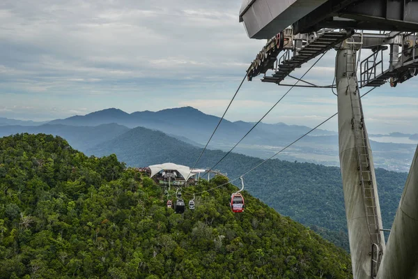 Langkawi Malásia Abril 2018 Paisagem Montanhosa Com Teleférico Ilha Langkawi — Fotografia de Stock