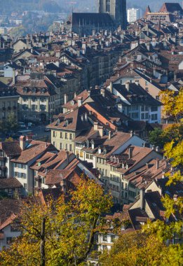 Bern, İsviçre Ortaçağ şehrin havadan görünümü. Bern tarihi eski şehir UNESCO Dünya Miras Listesi 1983 yılında oldu..