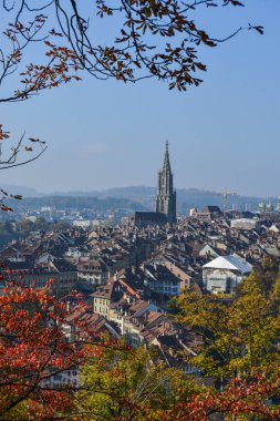 Bern, İsviçre Ortaçağ şehrin havadan görünümü. Bern tarihi eski şehir UNESCO Dünya Miras Listesi 1983 yılında oldu..