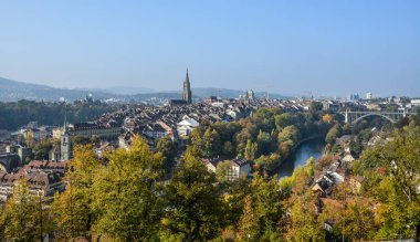 Bern, İsviçre Ortaçağ şehrin havadan görünümü. Bern tarihi eski şehir UNESCO Dünya Miras Listesi 1983 yılında oldu..