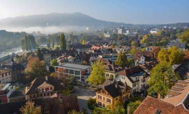 Bern, İsviçre Ortaçağ şehrin havadan görünümü. Bern tarihi eski şehir UNESCO Dünya Miras Listesi 1983 yılında oldu..