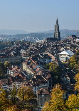 Bern, İsviçre Ortaçağ şehrin havadan görünümü. Bern tarihi eski şehir UNESCO Dünya Miras Listesi 1983 yılında oldu..