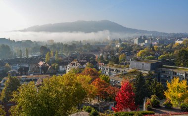 Bern, İsviçre Ortaçağ şehrin havadan görünümü. Bern tarihi eski şehir UNESCO Dünya Miras Listesi 1983 yılında oldu..