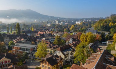 Bern, İsviçre Ortaçağ şehrin havadan görünümü. Bern tarihi eski şehir UNESCO Dünya Miras Listesi 1983 yılında oldu..