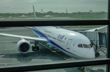 Manila, Filipinler - 4 Aralık 2018. Bir Boeing 787-9 Dreamliner ile tüm Nippon Manila NAIA havaalanında (Mnl yerleştirme Airways (Ana)).