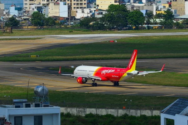 Saigon Vietnam Nov 2018 Airbus A321 Airplane Vietjet Air Taxiing — Stock Photo, Image