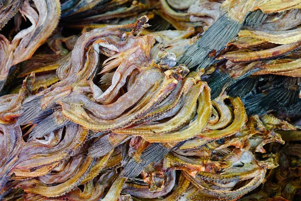 Tradizionale Mercato Del Pesce Asiatico Bancarella Piena Frutti Mare Secchi — Foto Stock