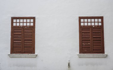 George Town, Malezya eski binanın ahşap windows.