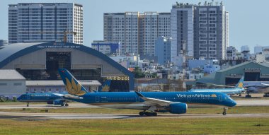 Saigon, Vietnam - 16 Şubat 2019. Tan Son Nhat Havaalanı (Sgn) Saigon (Ho Chi Minh City), Vietnam, pistte Vietnam Havayolları Taksilemek, Airbus A350-900 uçak.
