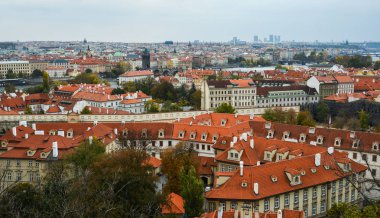 Eski Praha (Prague), Çek dili, havadan görünümü Prag Avrupa en büyüleyici, renkli ve güzel şehirlerinden biridir.